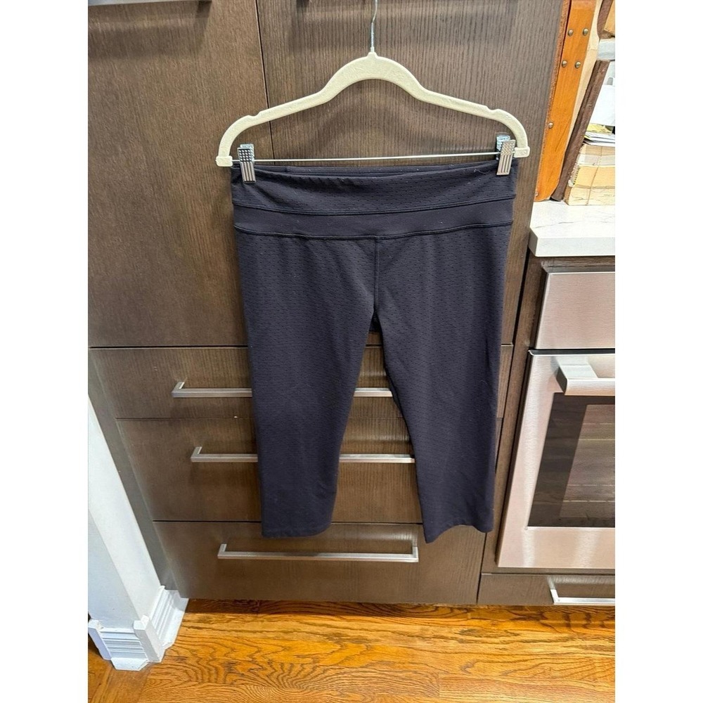 Lululemon black cropped textured 22" leggings women's 8